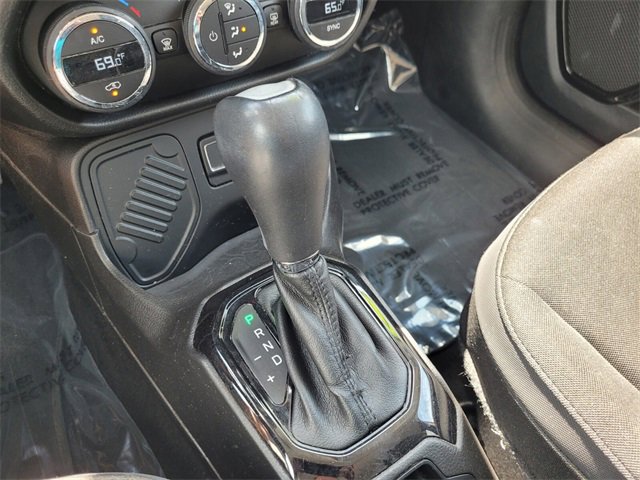 2017 Jeep Renegade Latitude North Edition photo 26