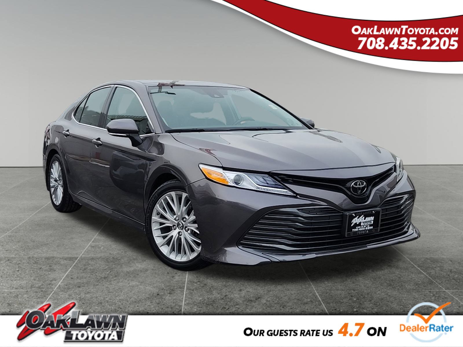 2019 Toyota Camry XLE's photo