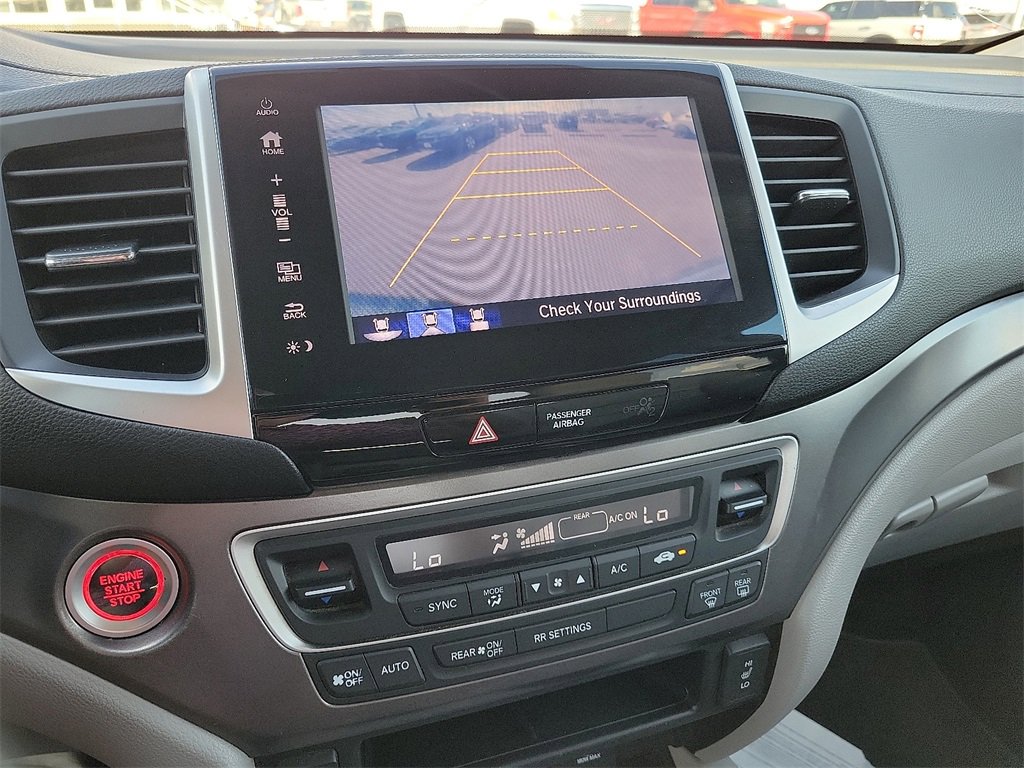 2017 Honda Ridgeline RTL-T photo 21