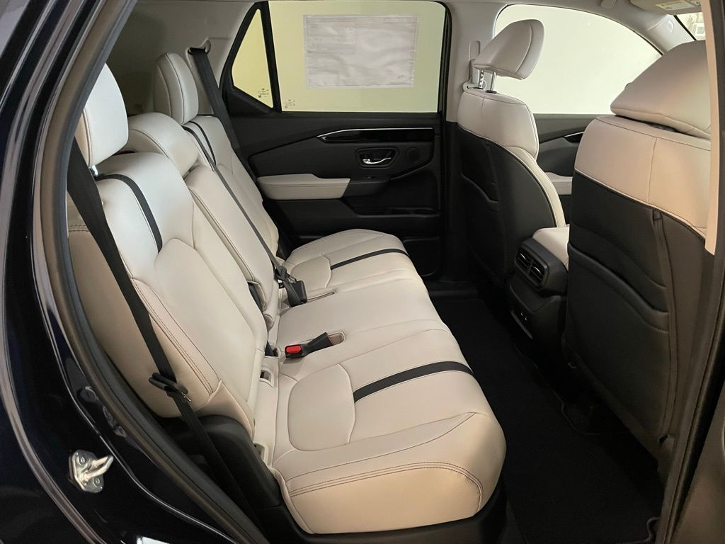 2026 Honda Passport photo 13