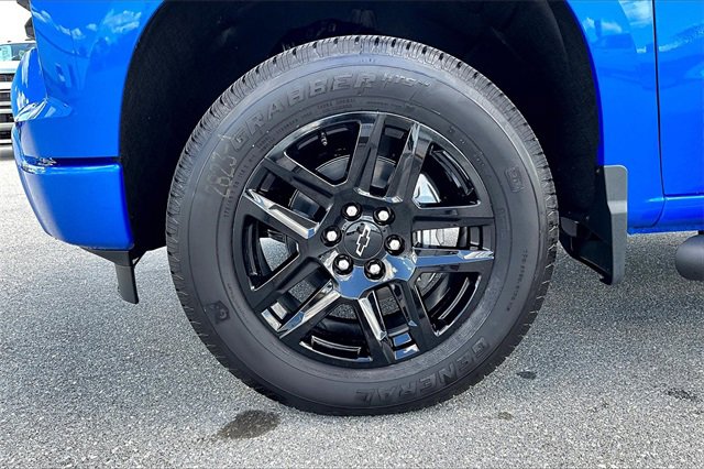 2026 Chevrolet Silverado Custom photo 7