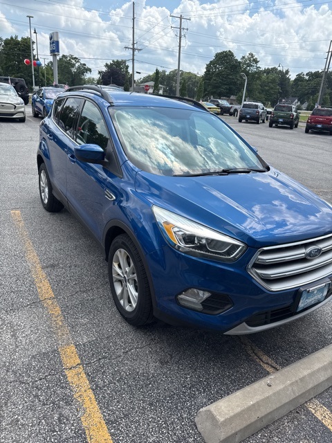 2017 Ford Escape SE photo 2