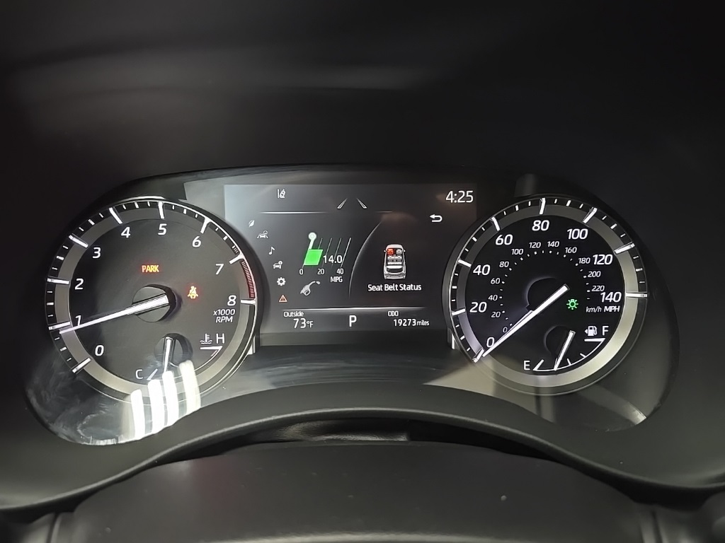2022 Toyota Highlander XLE photo 23