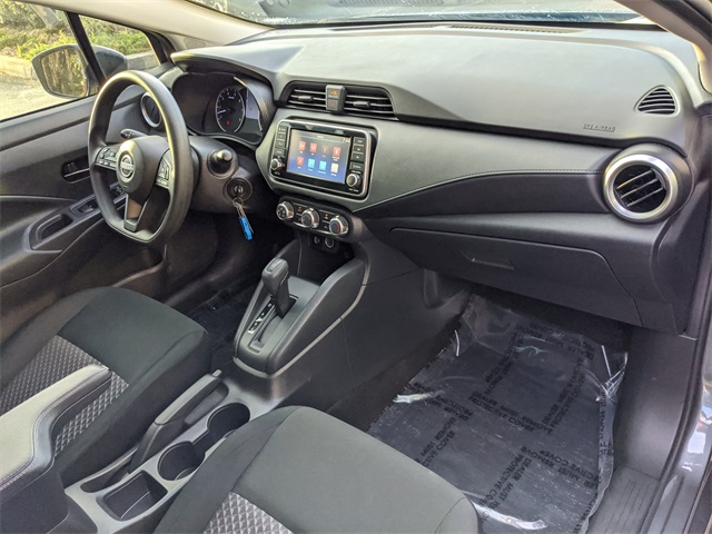 2024 Nissan Versa 1.6 S photo 9