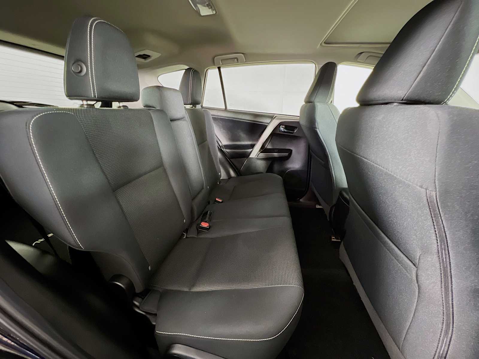 2018 Toyota RAV4 XLE photo 23