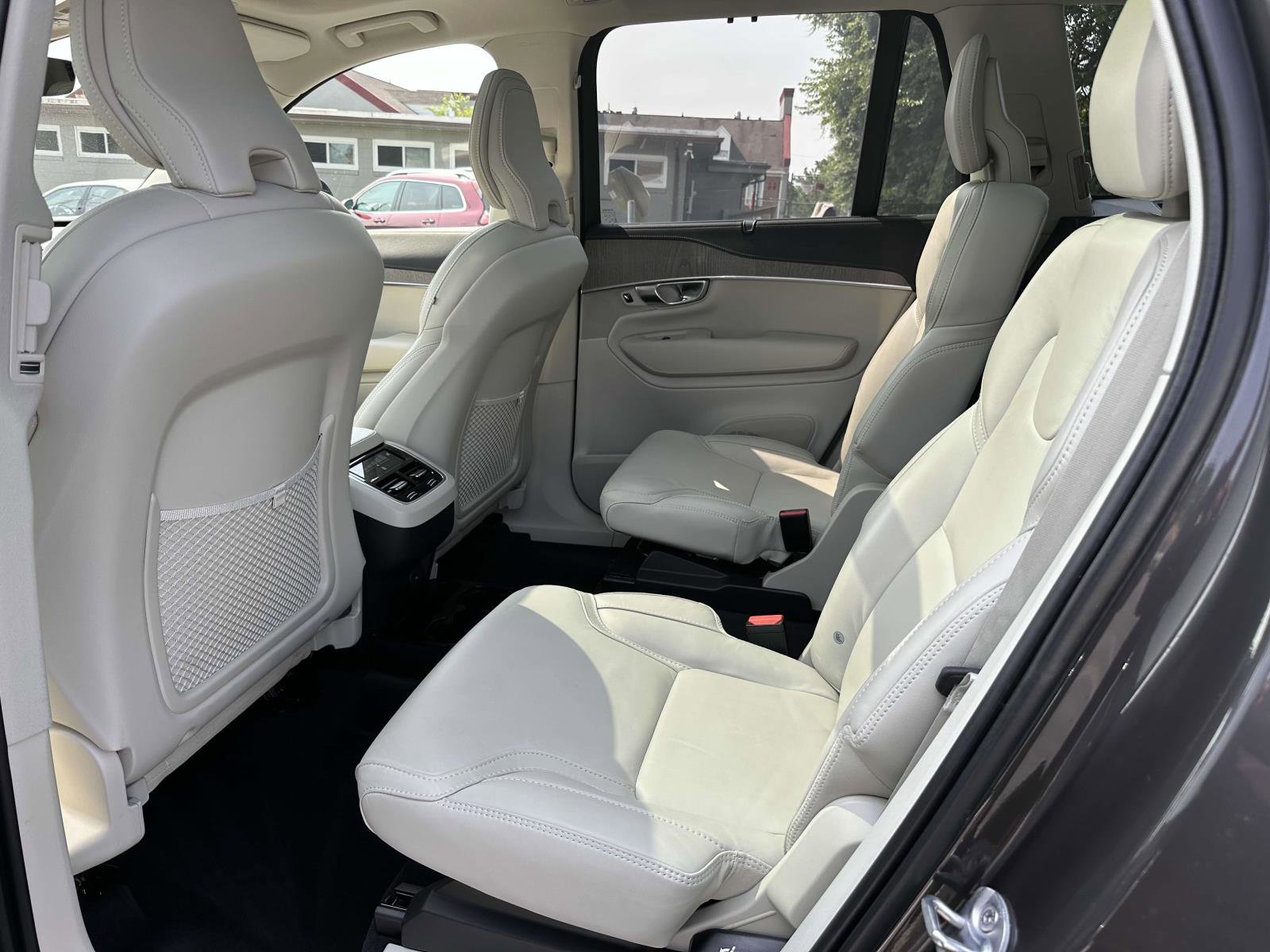 2023 Volvo XC90 Ultimate photo 13