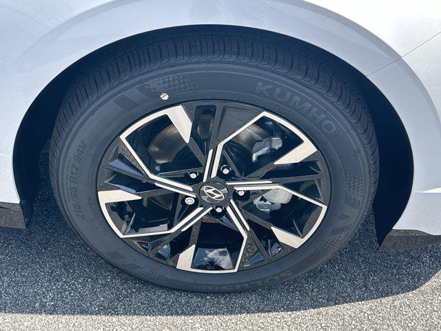2025 Hyundai Sonata SEL photo 11