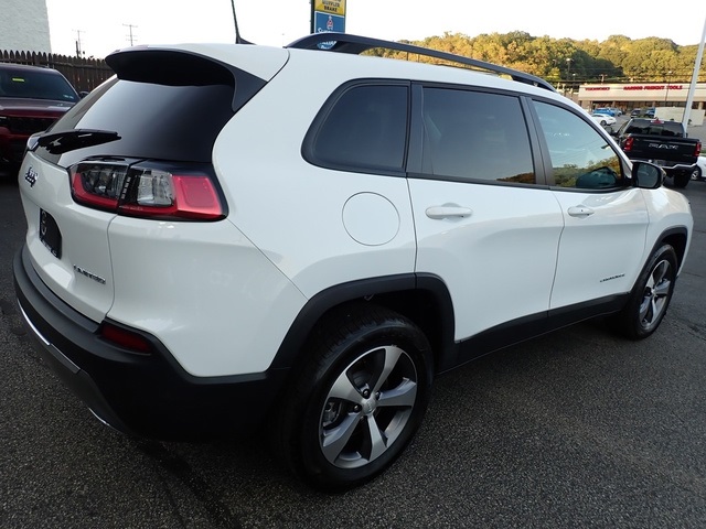 2022 Jeep Cherokee Limited photo 5