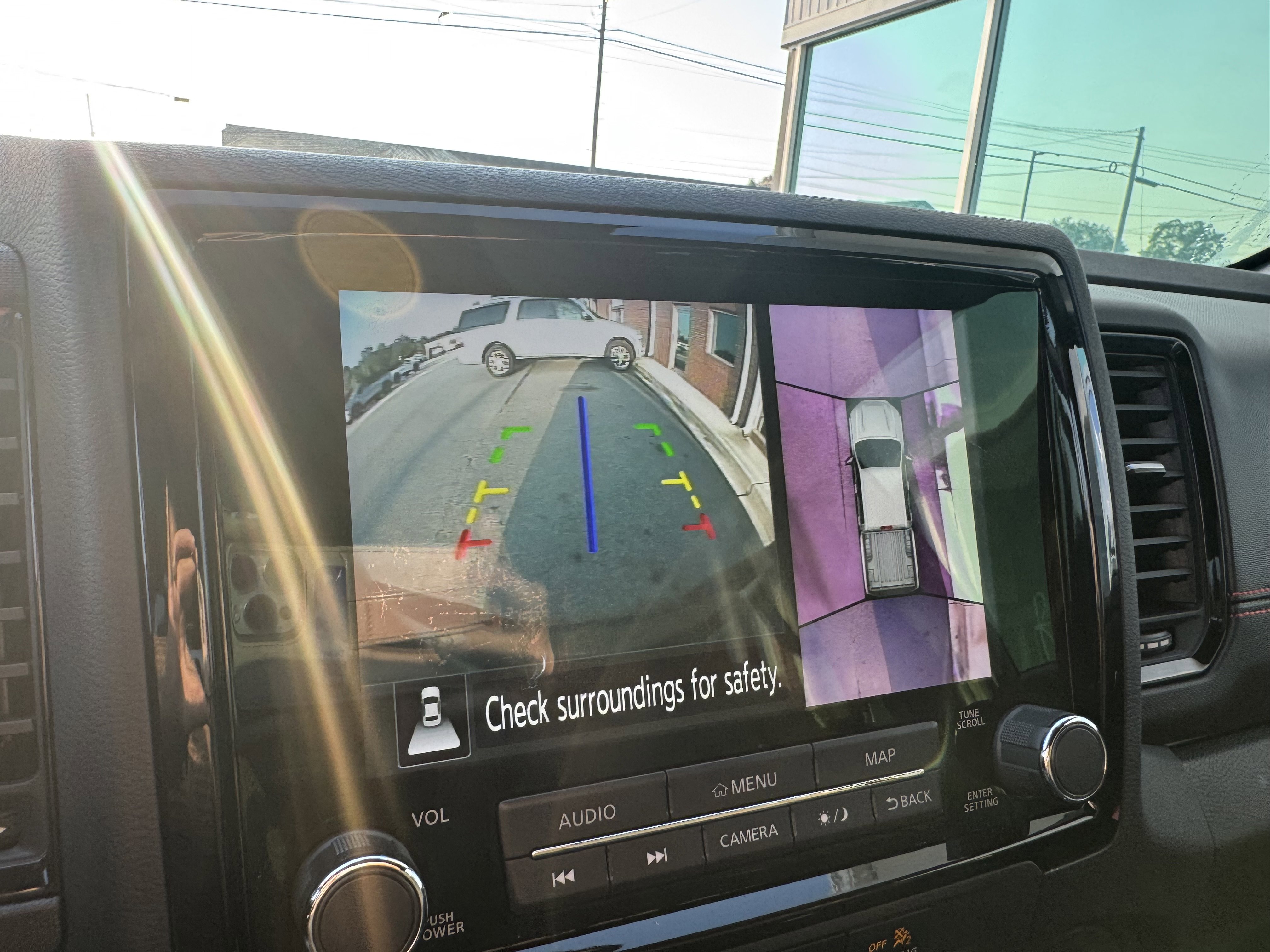 2023 Nissan Frontier PRO-4X photo 4