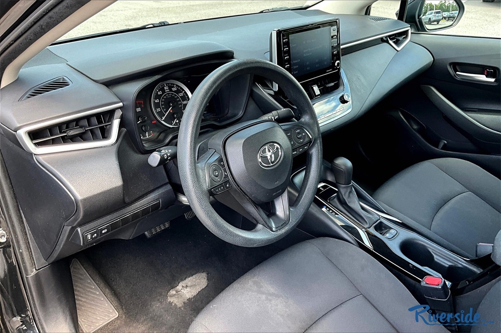 2021 Toyota Corolla LE photo 14