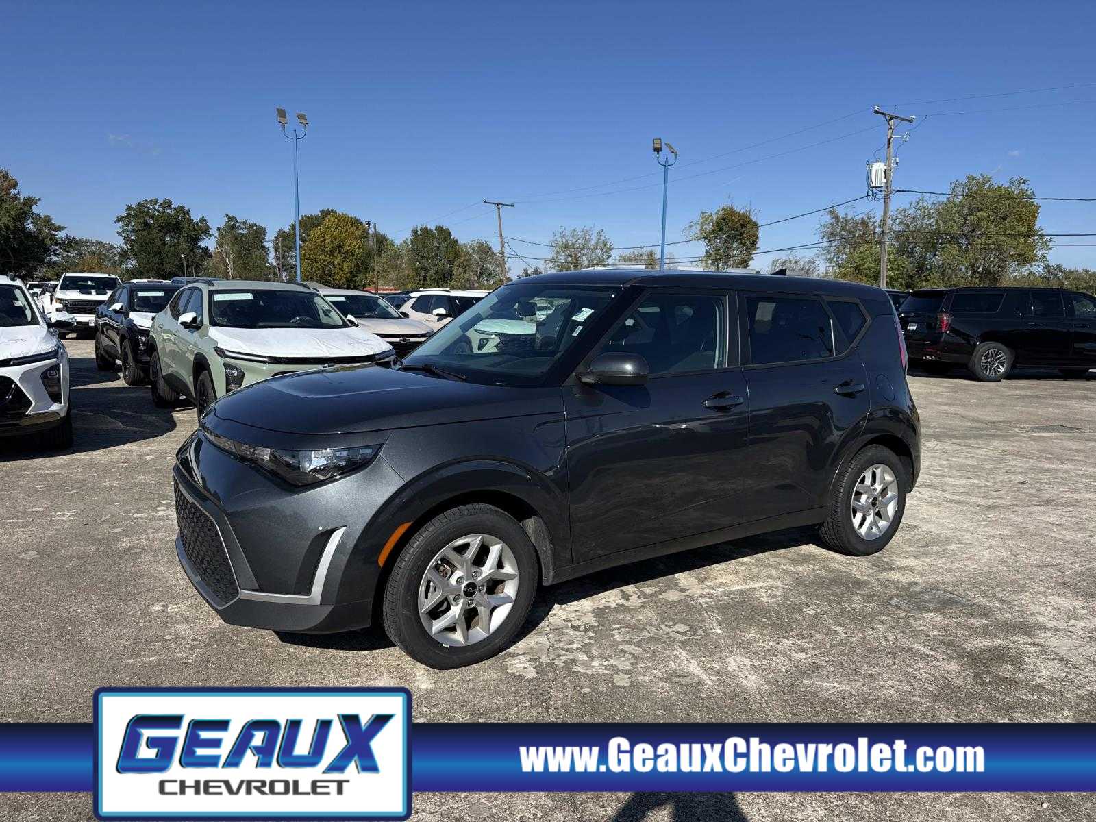 2024 Kia Soul LX's photo