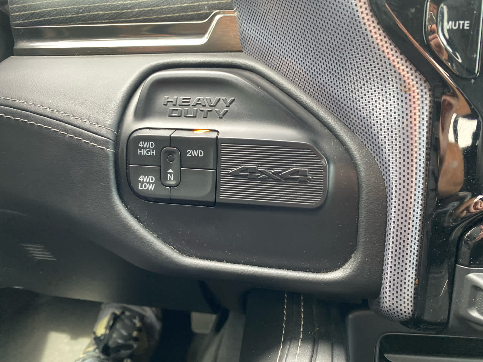 2020 Ram 2500 Limited photo 27