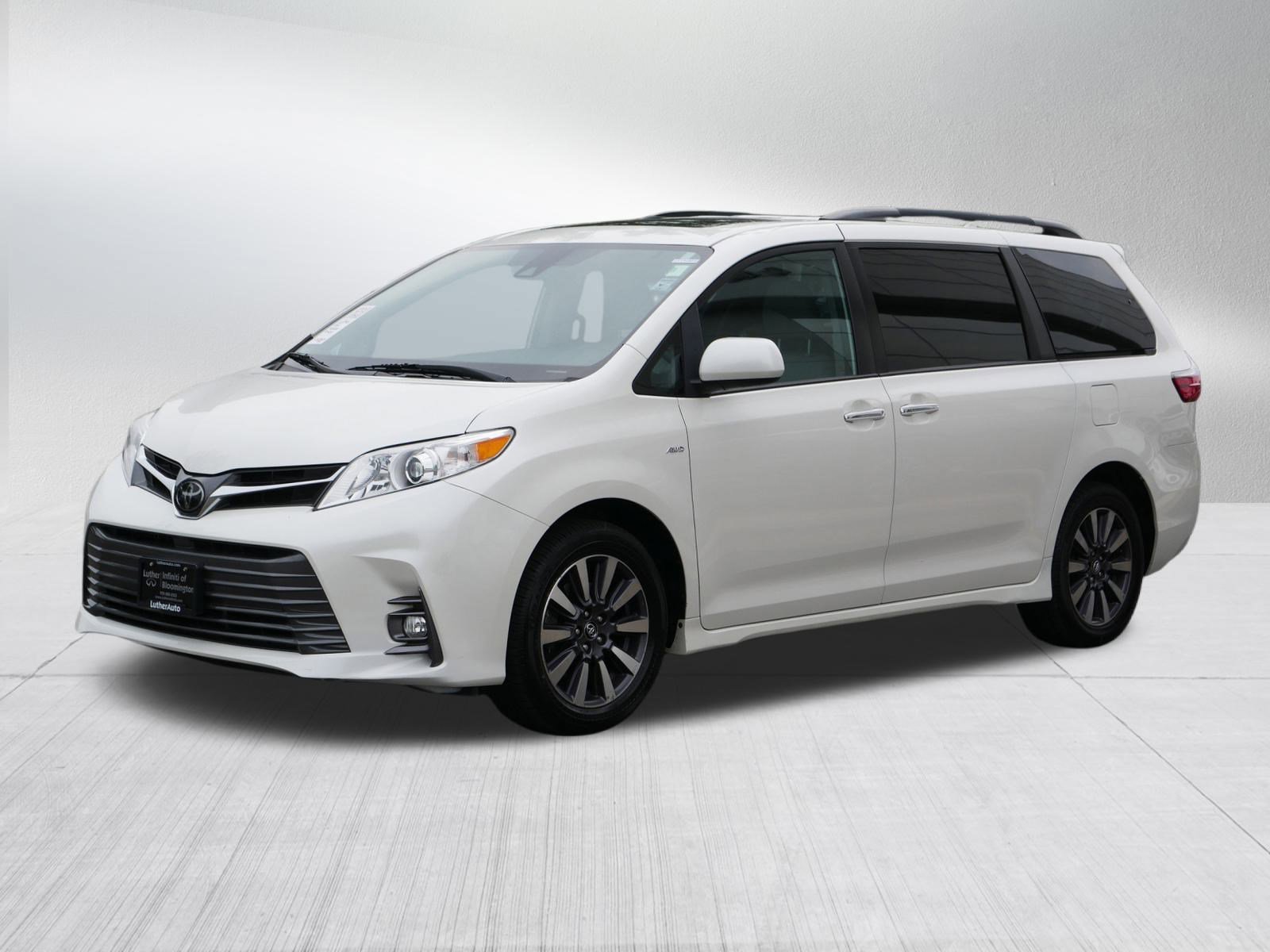 Used 2020 Toyota Sienna XLE Premium with VIN 5TDDZ3DC7LS233517 for sale in Bloomington, Minnesota