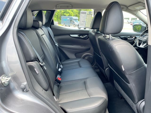2022 Nissan Rogue Sport SL photo 30