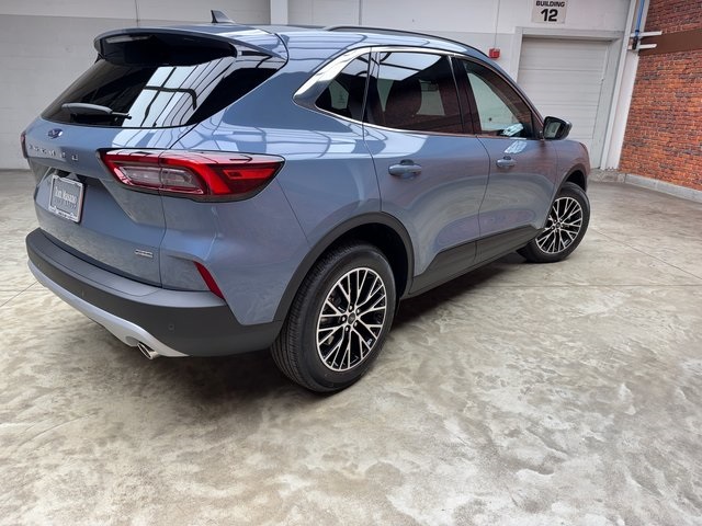 2025 Ford Escape Plug-In Hybrid Base photo 5
