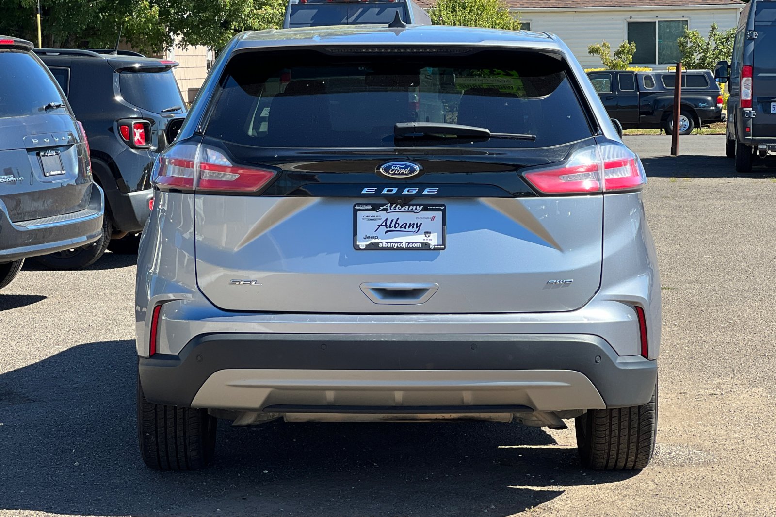 2023 Ford Edge SEL photo 4