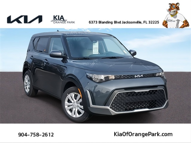 2025 Kia Soul LX photo 2