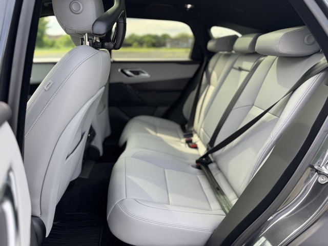 2026 Land Rover Range Rover Velar SE photo 11