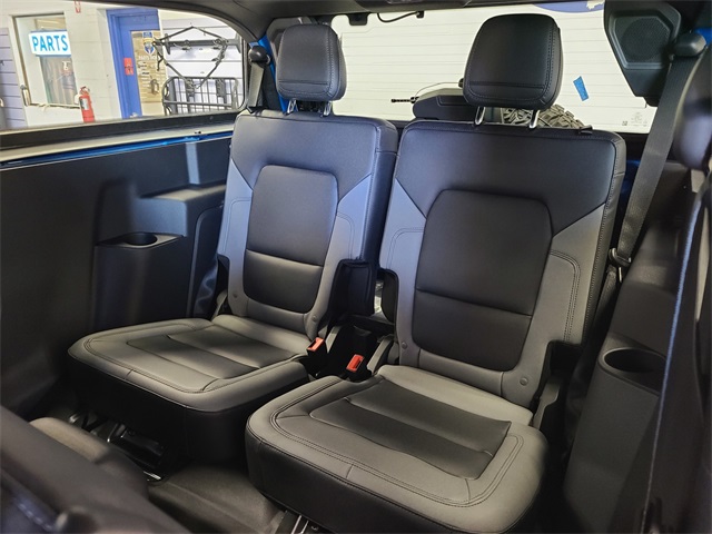 2024 Ford Bronco Black Diamond photo 13