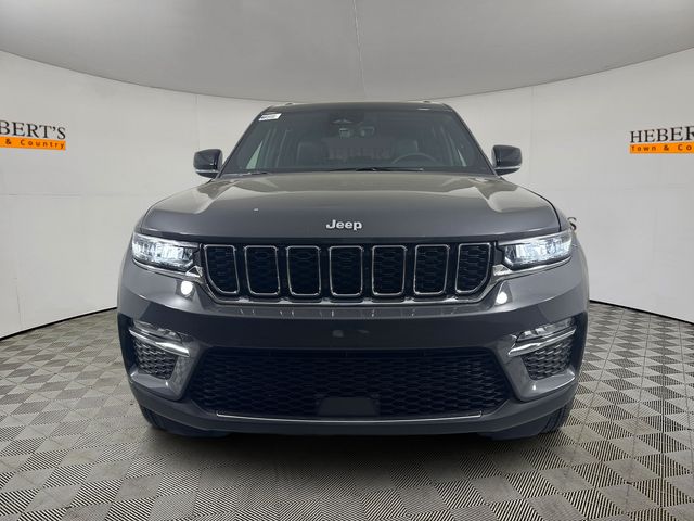 2025 Jeep Grand Cherokee Limited photo 2