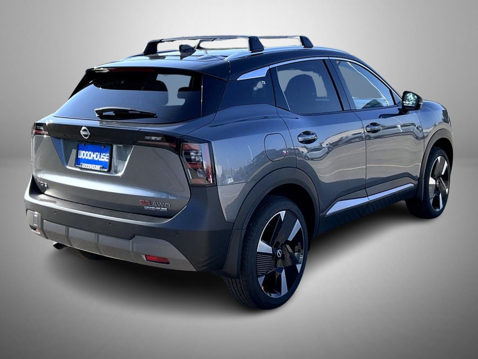 2026 Nissan Kicks SR photo 4
