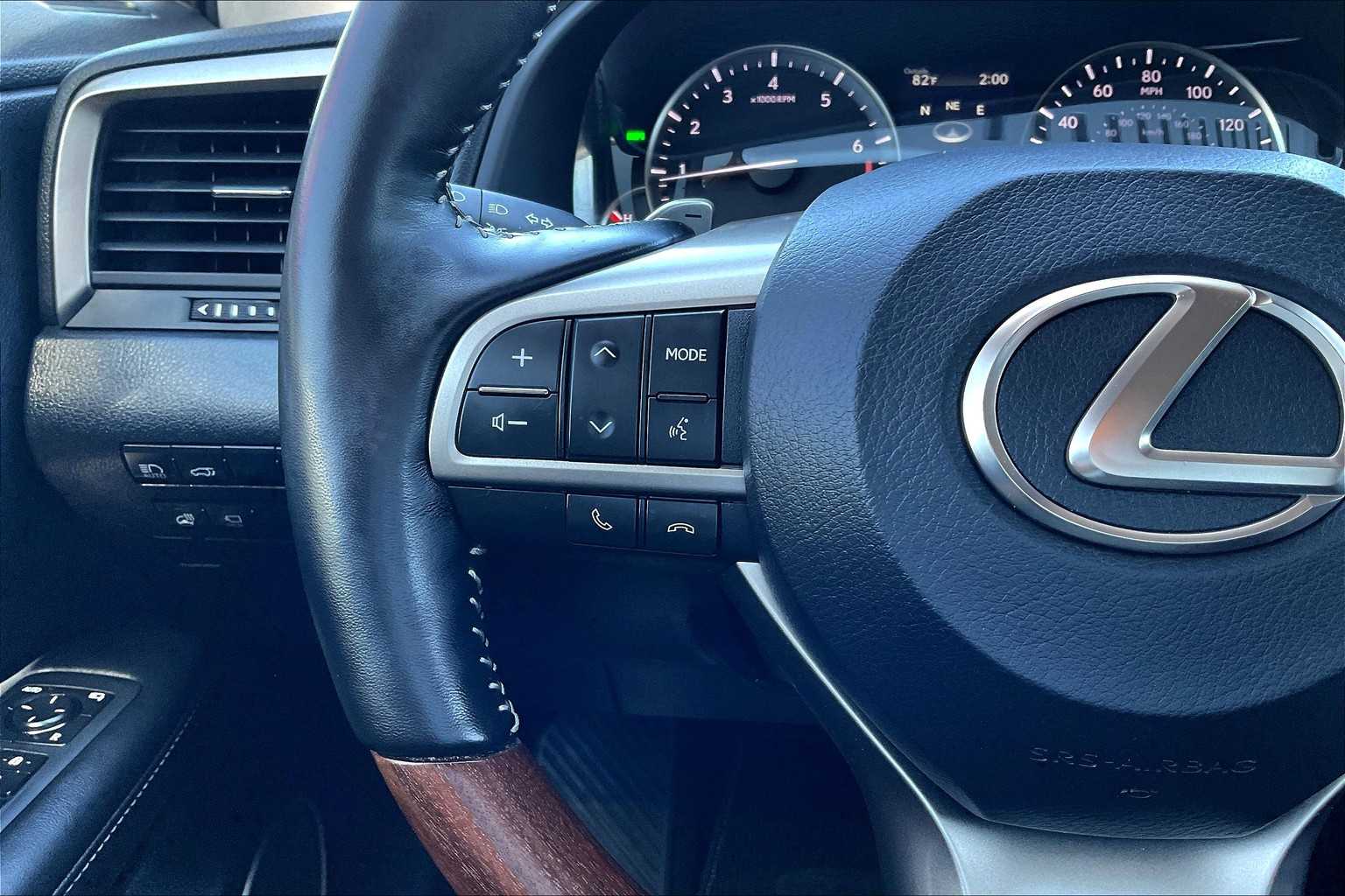 2022 Lexus RX 350L photo 21