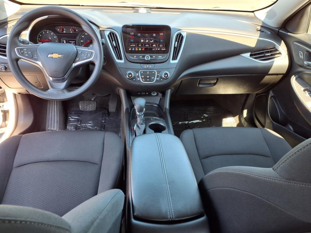 2024 Chevrolet Malibu 1LT photo 12