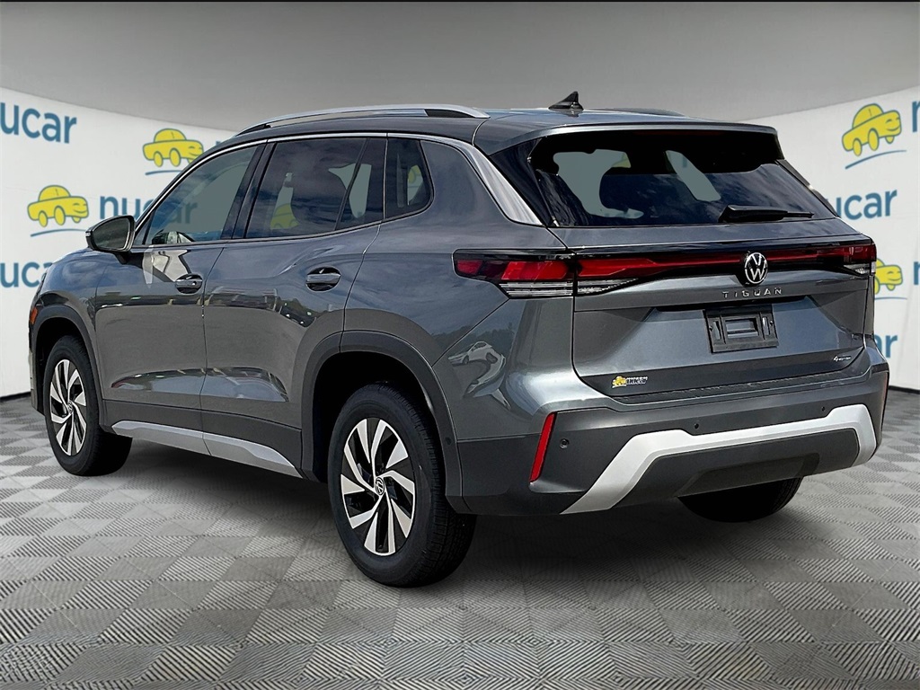 2025 Volkswagen Tiguan S photo 2