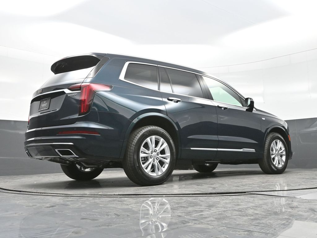 2025 Cadillac XT4 Luxury photo 23