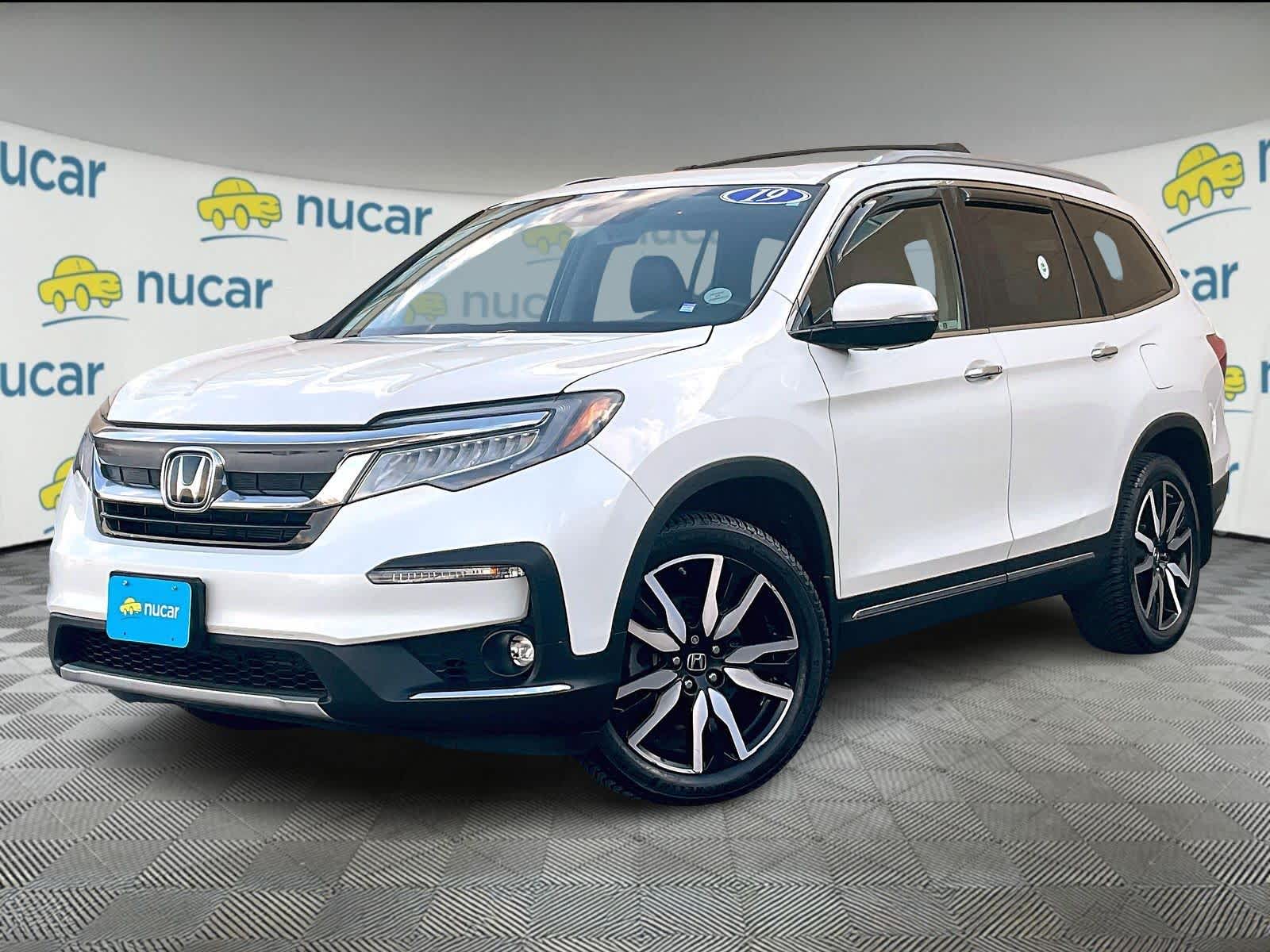 2019 Honda Pilot Elite photo 3