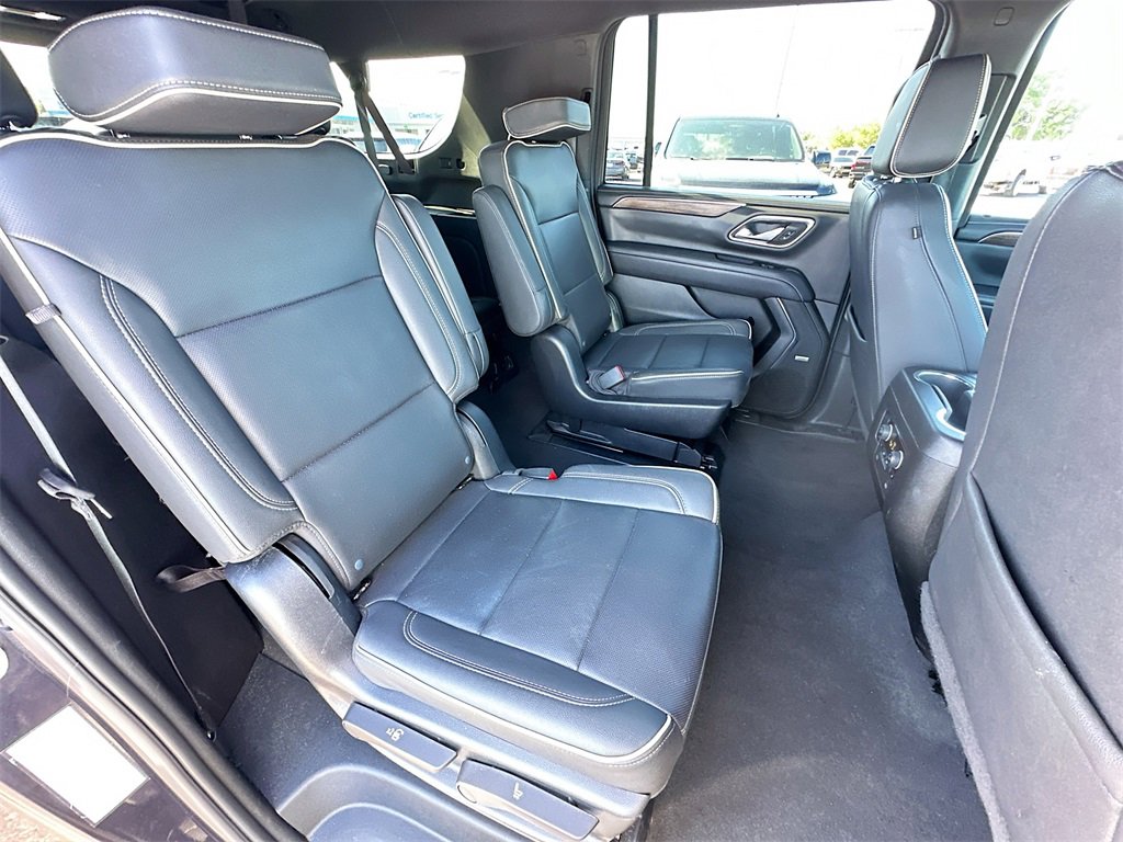 2023 Chevrolet Suburban Premier photo 25