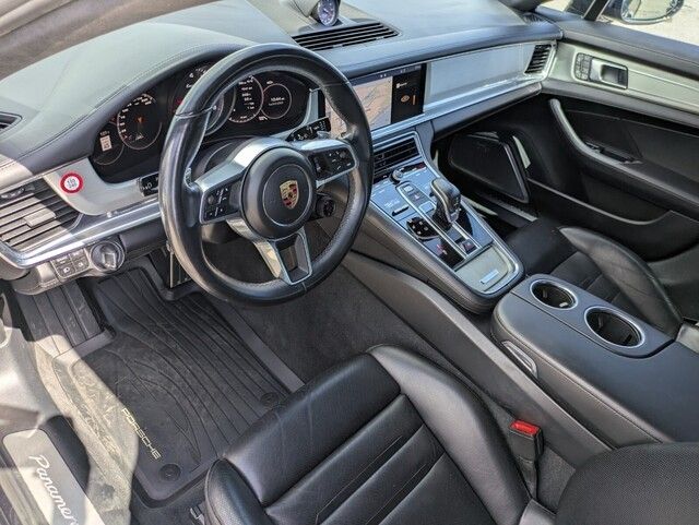 2017 Porsche Panamera Turbo photo 10