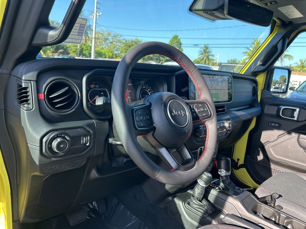2024 Jeep Wrangler Rubicon photo 8