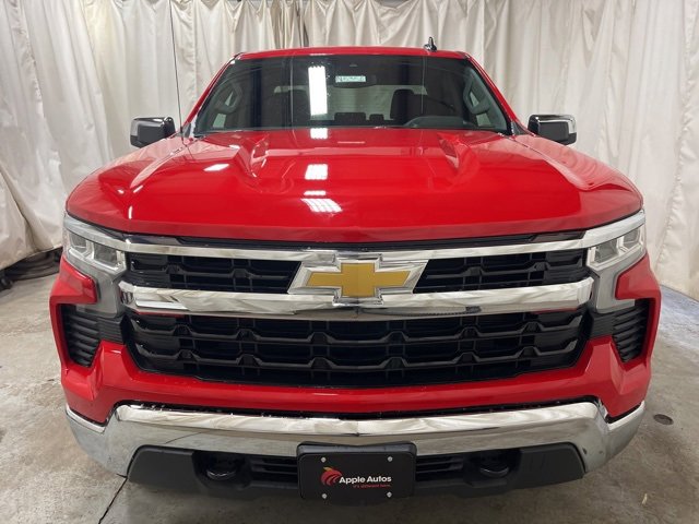 2025 Chevrolet Silverado 1500 LT photo 2