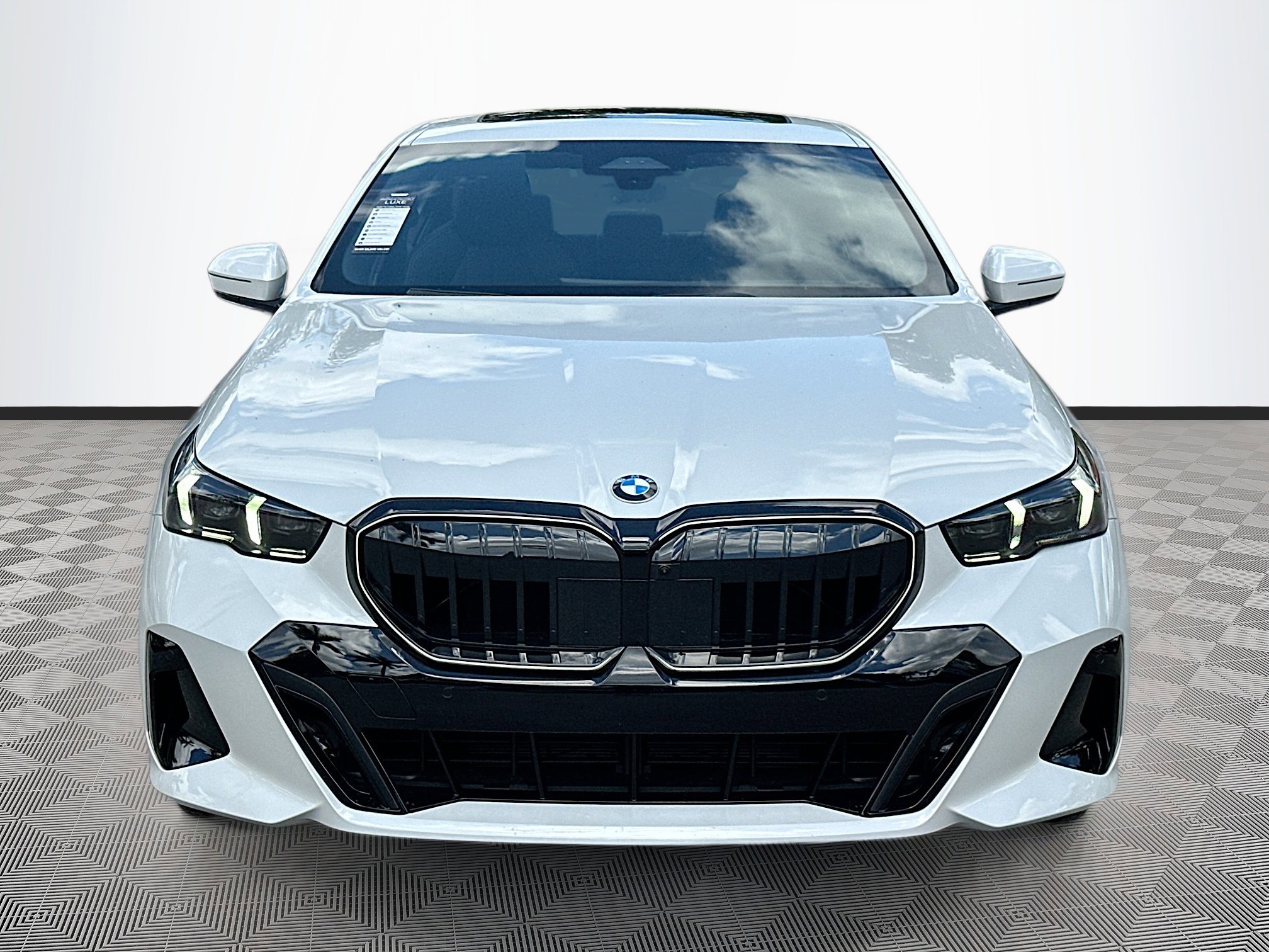 2026 Bmw 530i photo 2