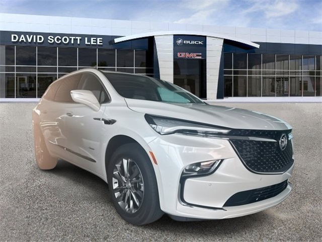 2022 Buick Enclave Avenir's photo