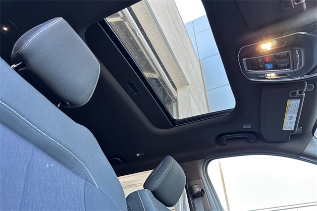 2025 Toyota RAV4 LE photo 2