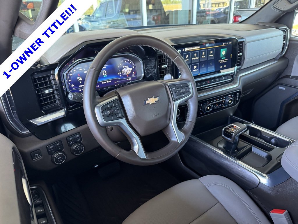 2024 Chevrolet Silverado 1500 LTZ photo 3