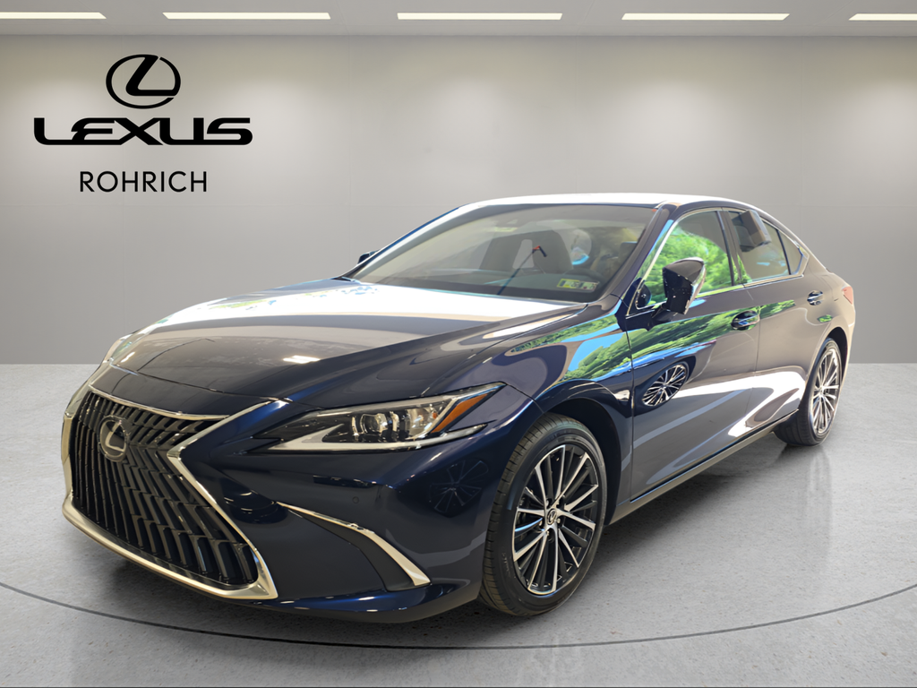 2025 Lexus ES Hybrid 300h's photo