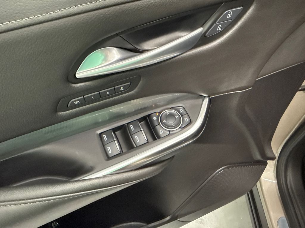 2025 Cadillac XT4 Premium Luxury photo 12