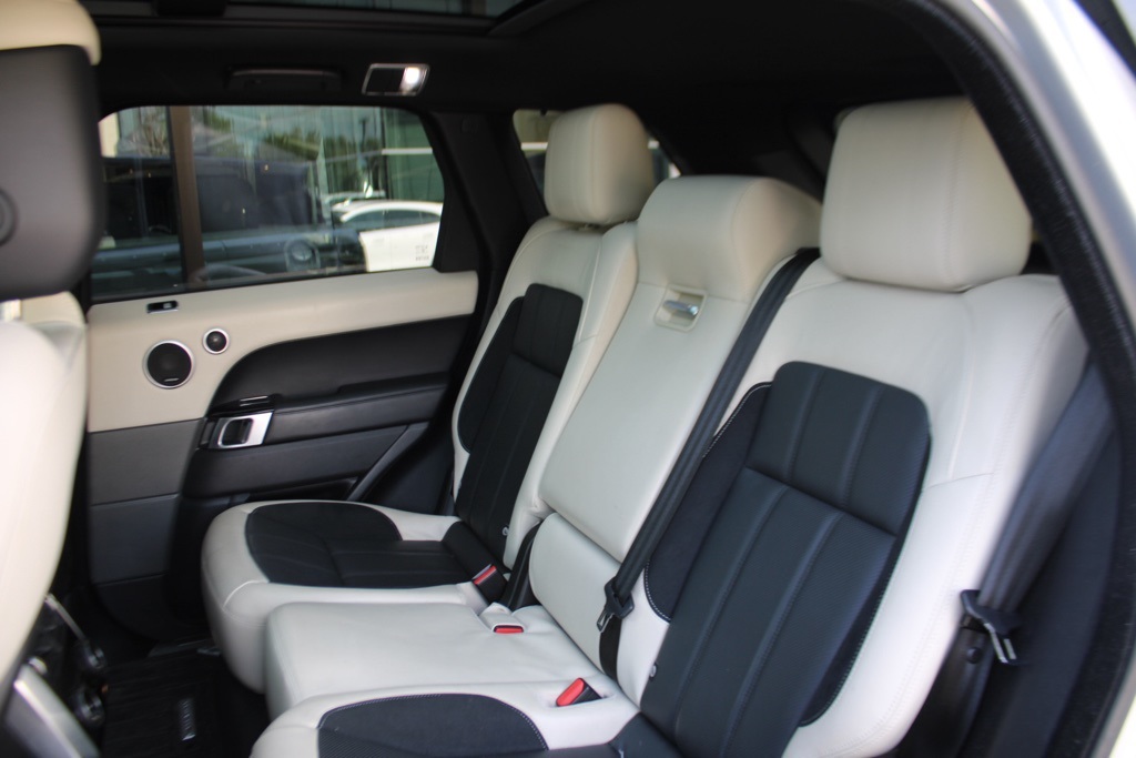 2020 Land Rover Range Rover Sport HST photo 30