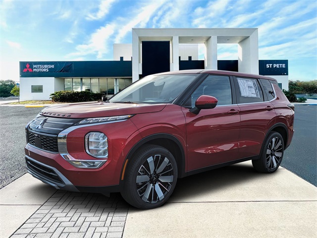 2025 Mitsubishi Outlander SE's photo