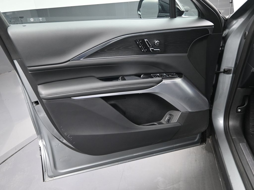 2024 Cadillac Lyriq Sport photo 12