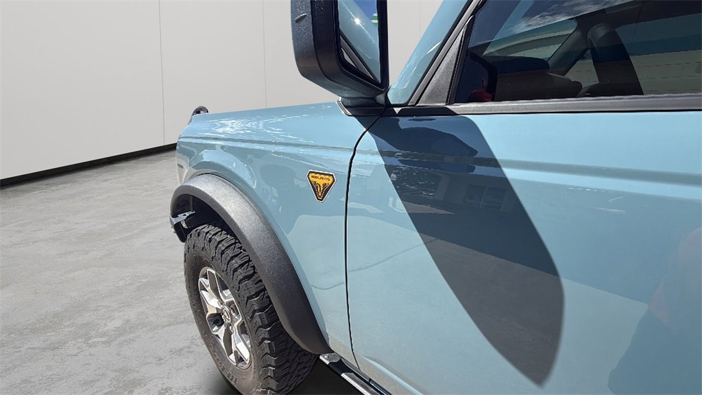 2022 Ford Bronco Base photo 44