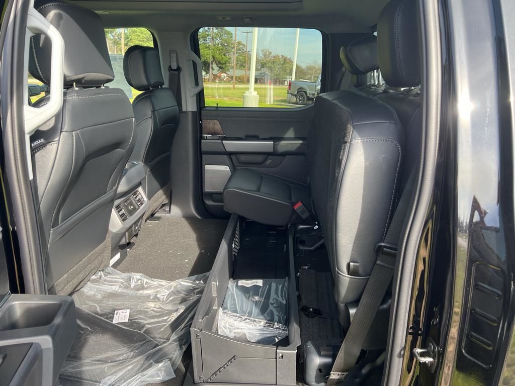 2024 Ford F-350 Lariat photo 43