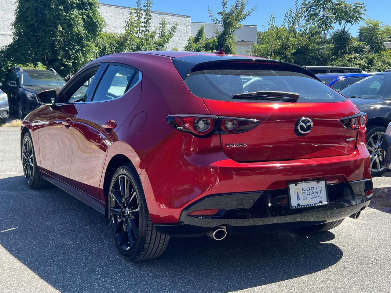 2022 Mazda Mazda3 Hatchback Premium photo 5