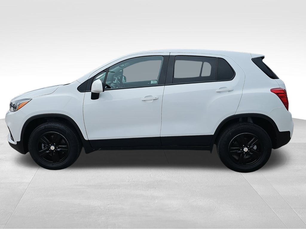 2022 Chevrolet Trax LS photo 6