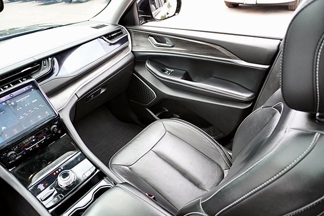 Used 2022 Brown Jeep 4xe image 22