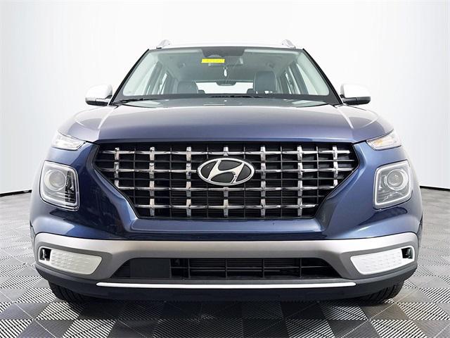 2025 Hyundai Venue Limited photo 10