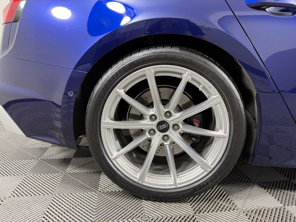 2023 Audi RS 5 photo 9